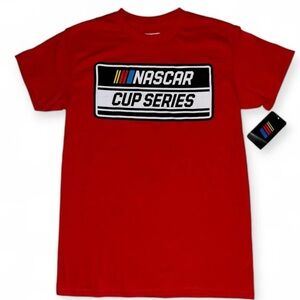 💕5/$15 Red NASCAR Cup Series T-Shirt, NEW can be worn Unisex